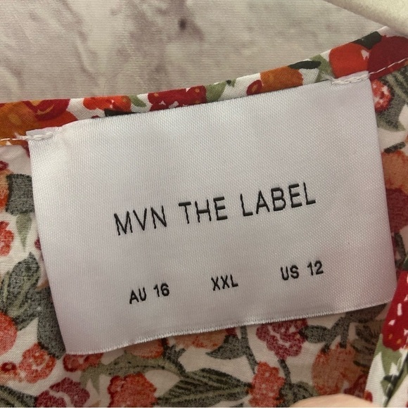 MVN The Label Fruit Print Crop Top - Picture 12 of 15